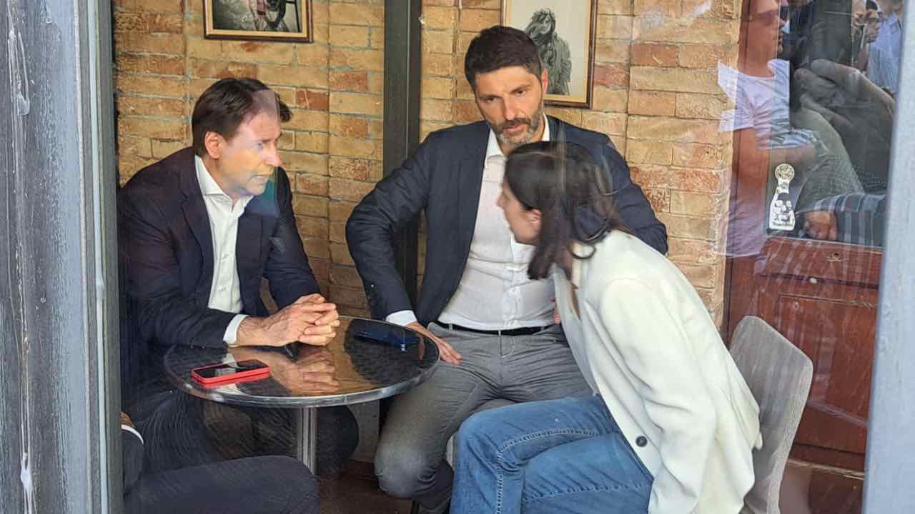 Giuseppe Conte, Elly Schlein e Roberto Gravina