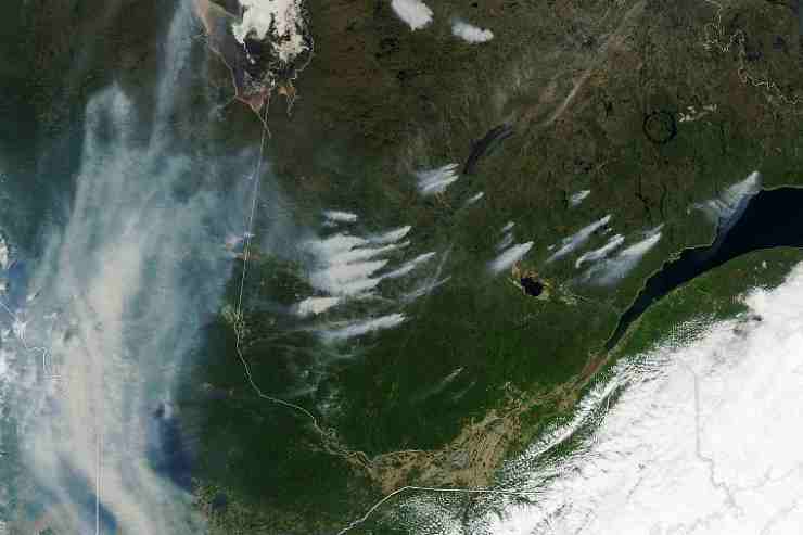 Gli incendi in Canada visti dalle immagini satellitari