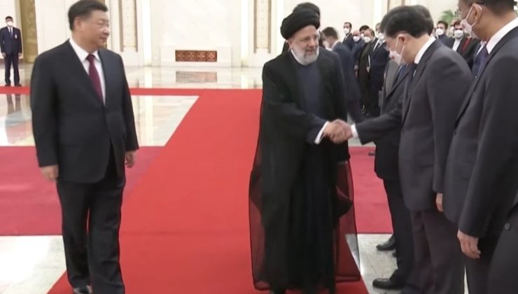 Jinping e Raisi 