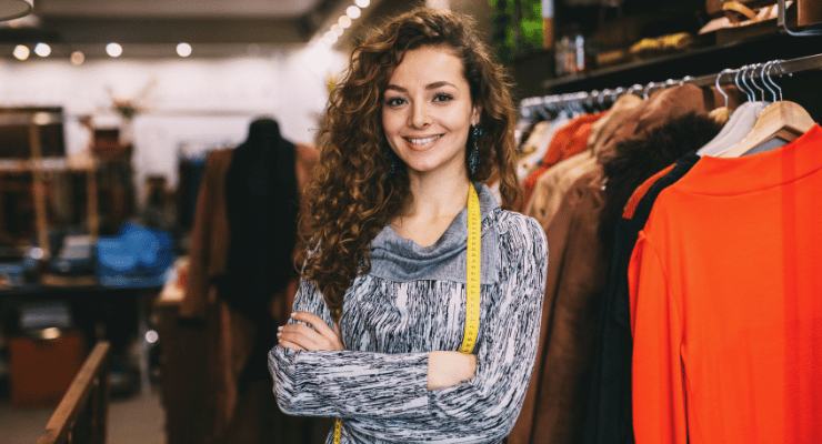 Aumenti agli stipendi dei commessi