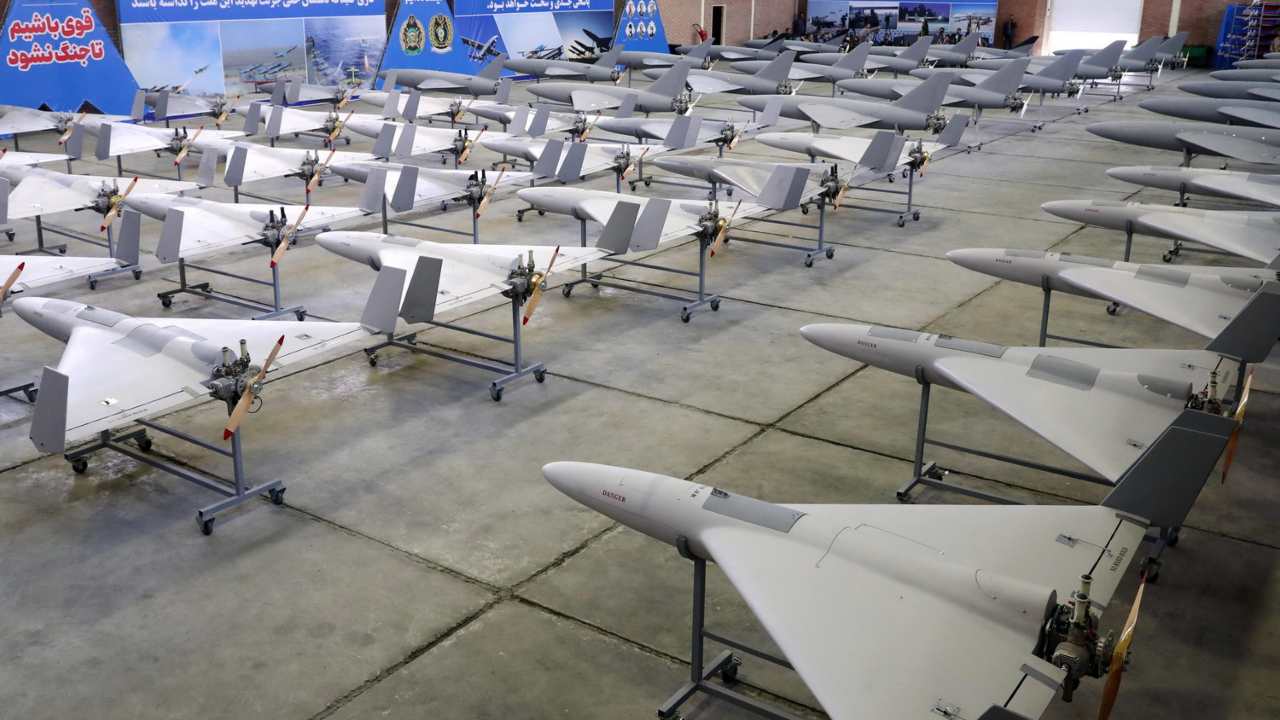 Droni stoccati in una base in Iran