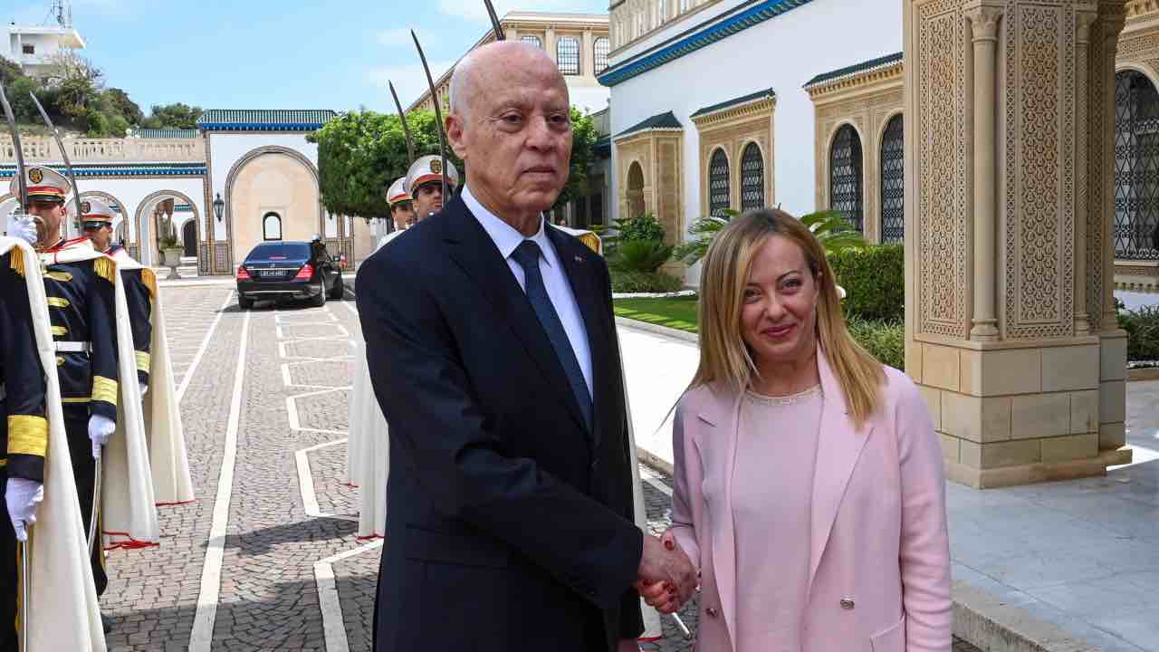 Kais Saied e Giorgia Meloni