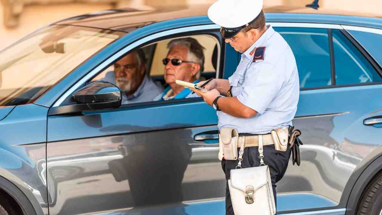 Posti di blocco, ecco perché può scattare la multa