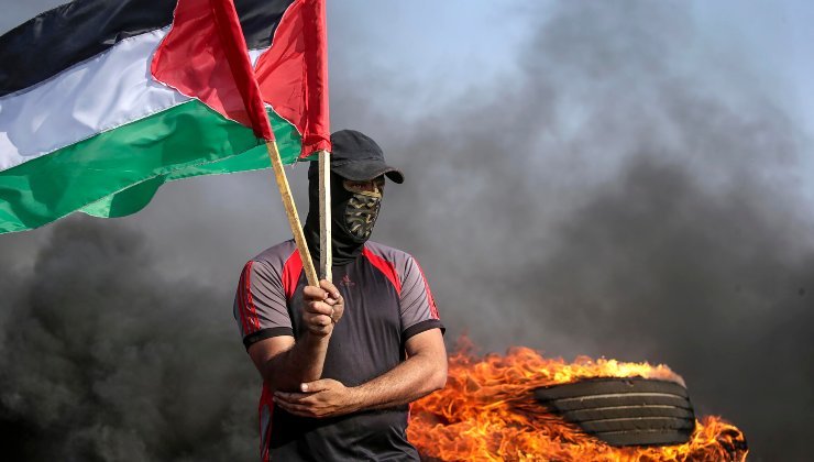 Palestinese in protesta contro Israele 