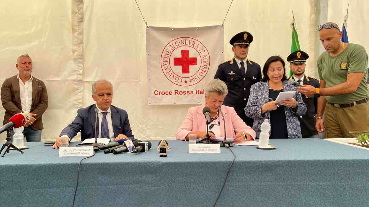 Piantedosi e Johansson