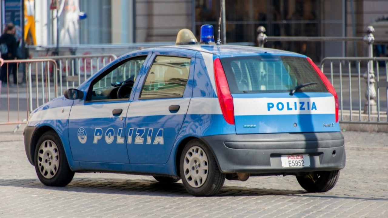 polizia auto