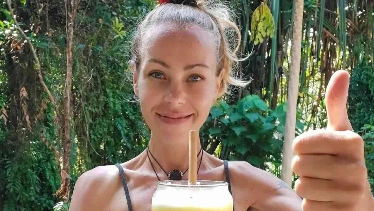 Influencer 40enne morta a causa della dieta vegana