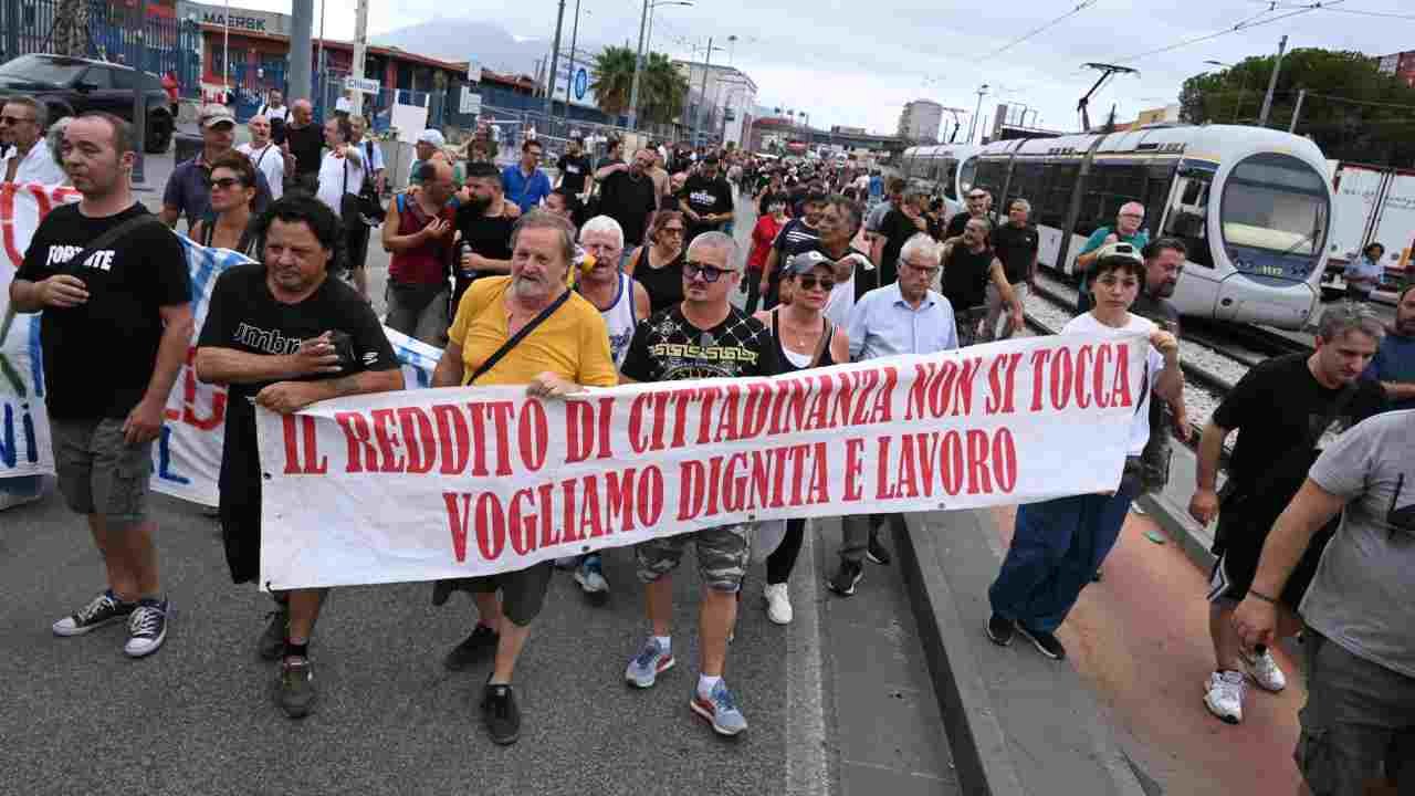 Manifestanti a Napoli