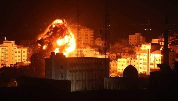Raid notturno di Israele sulla Palestina 