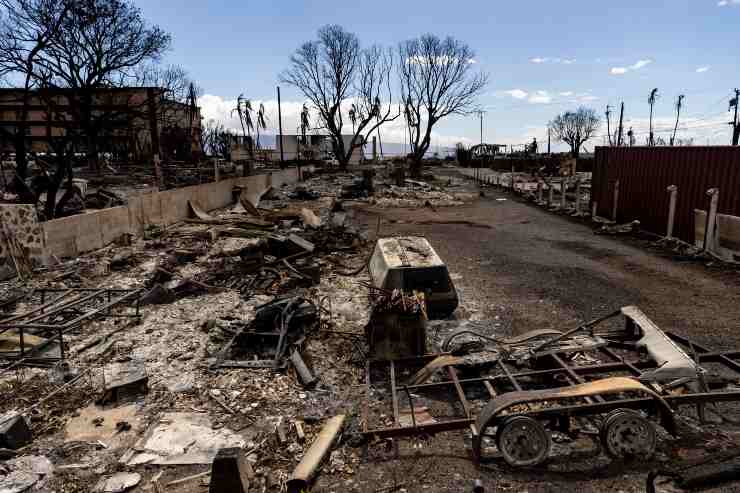 Città di Lahaina dopo l'incendio