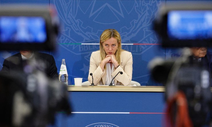 Giorgia Meloni in conferenza stampa post Consiglio dei ministri