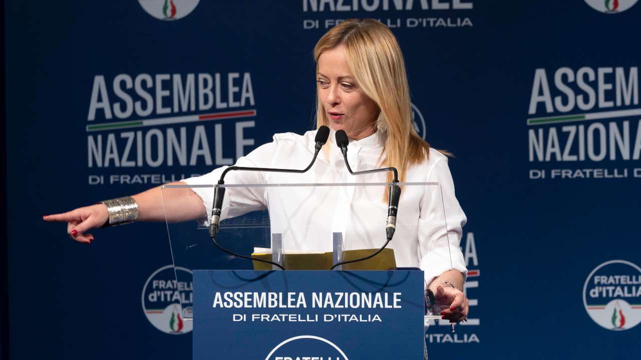 La presidente del Consiglio Giorgia Meloni chiude l'assemblea di Fdi, Roma,