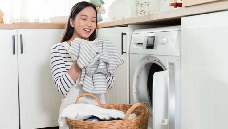Eliminare la puzza di chiuso in lavatrice