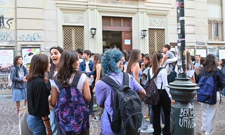 Liceo Gioberti di Torino, studenti al primo giorno di scuola