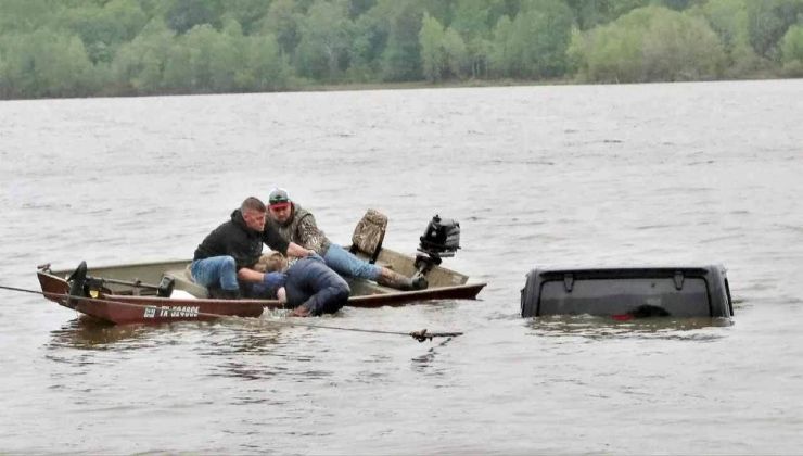 Donna recuperata nel lago