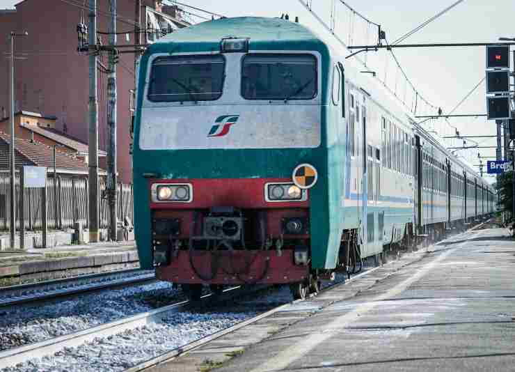 Treno alla stazione di Brandizzo