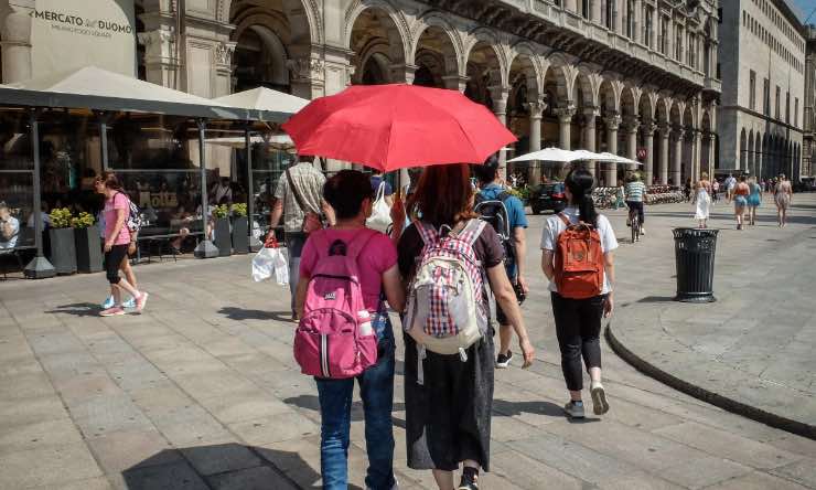 Milano, piazza Duomo, temperature in aumento