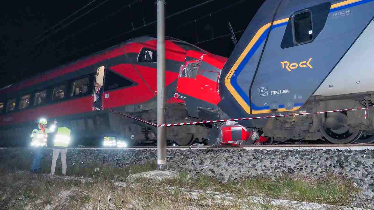 Scontro fra treni a Faenza