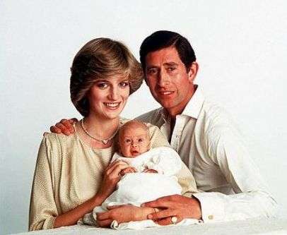 Principe William neonato con Diana e Carlo